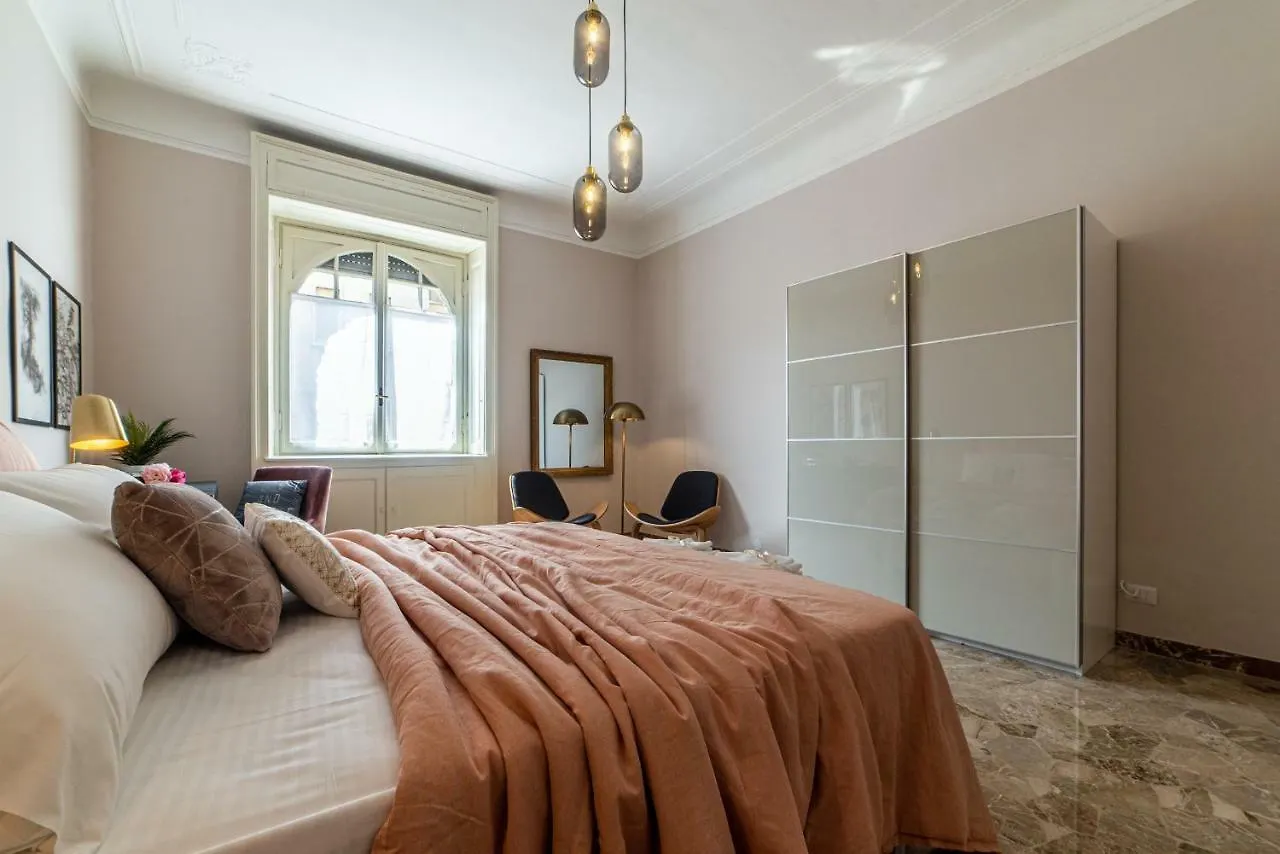 Appartement Joivy Sophisticated 3-Bed Flat With Desk à Milan 0*,