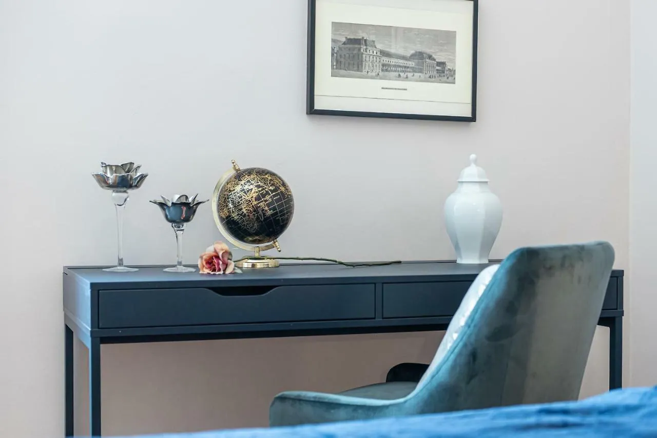 Appartement Joivy Sophisticated 3-Bed Flat With Desk à Milan