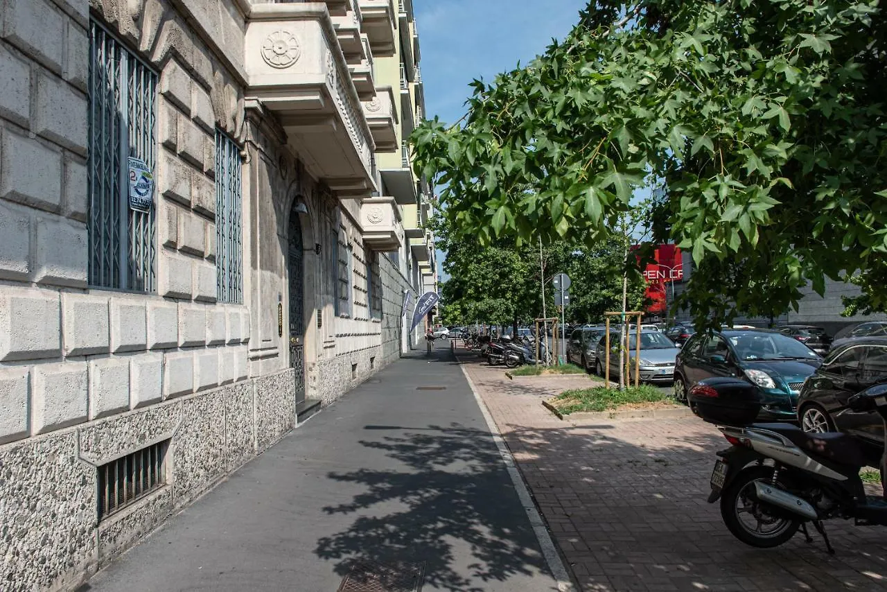 Appartement Joivy Sophisticated 3-Bed Flat With Desk à Milan Italie